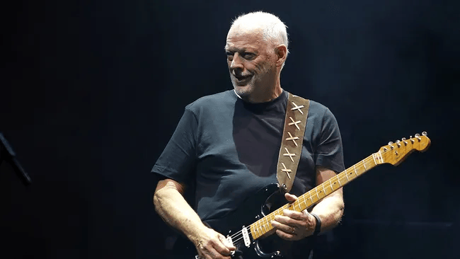 SO GOOD: David Gilmour showcases his signature “swell” method, one of the keys of his expressive soloing approach.