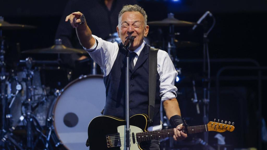 JUST NOW: Bruce Springsteen demonstrates that he is still The Boss at the age of 74.