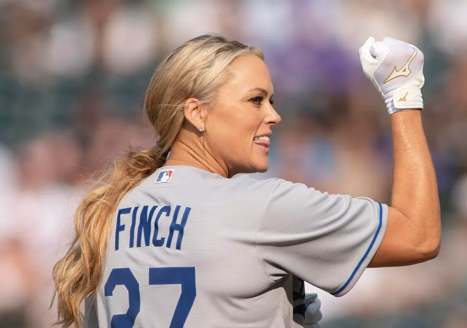 SAD NEWS: It Is With Heavy Hearts Utah Announce The Passing Away Of ”Jennie Finch” Who Was Involved In a Horrible…