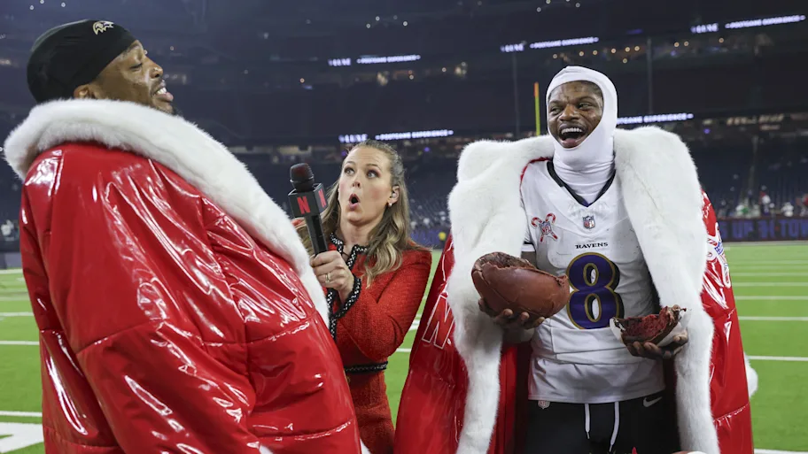 Real News Now: QB Lamar Jackson Surprise People In Baltimore By Give Every One Gift Of…