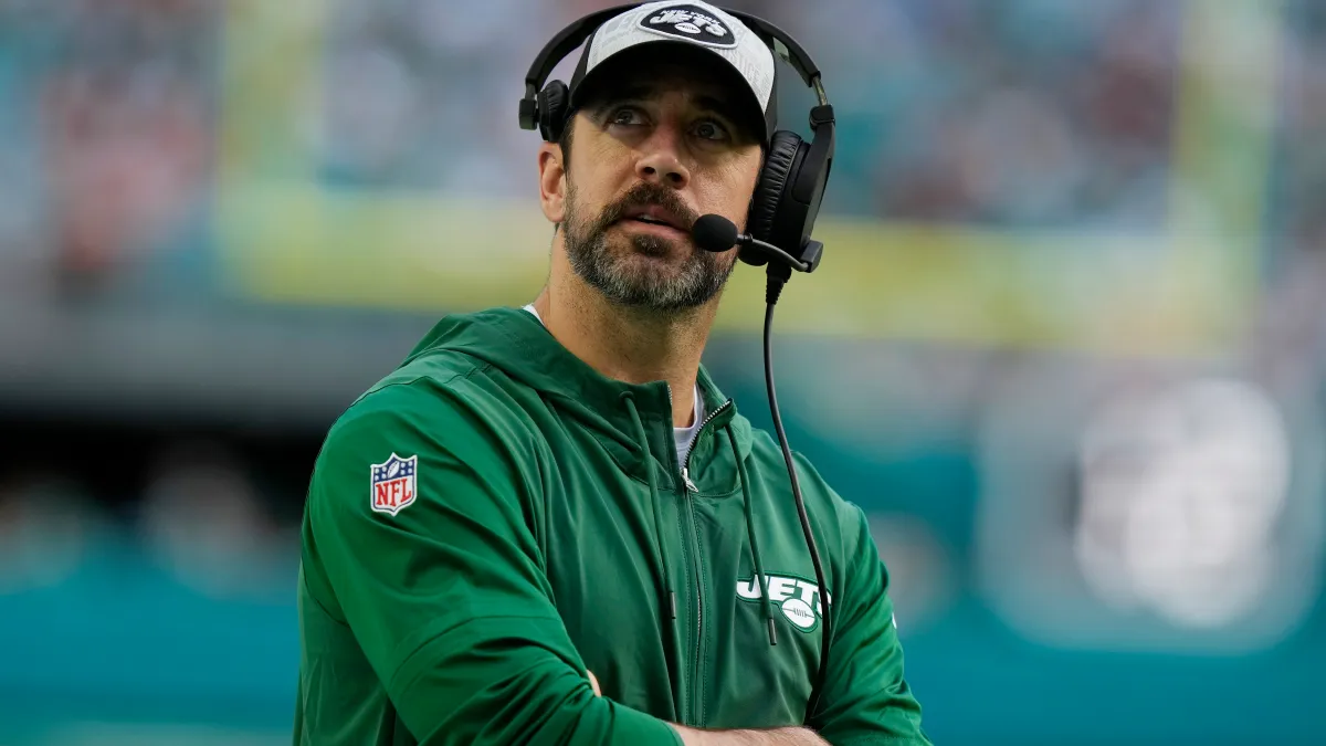 JUST IN: He ‘Became a Dictator! It’s All Part of the Plan’ – Jets QB Rodgers Having A Serious…