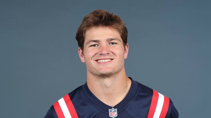 New Era: Tears Flow From The Team as Netflix Release Documentary on the highly touted quarterback from the University of North Carolina, committed to the New England Patriots as