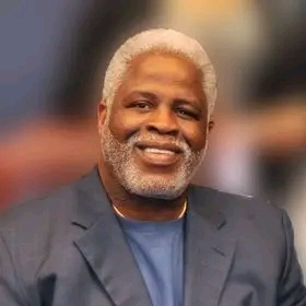 The Legend of the Texas Longhorns Earl Campbell defeated Georgia’s Herschel Walker, the Florida Gators’ Tim Tebow, and Ohio State’s Archie Griffin to be crowned the greatest college football player of all time…  Read more… [