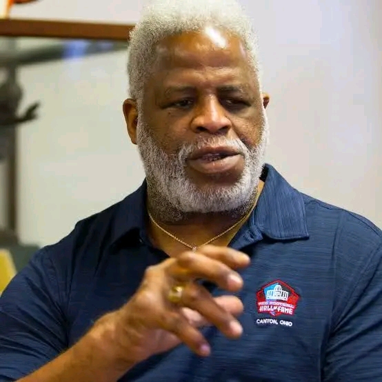 ESPN REPORT : Texas Longhorns’ Legend Earl Campbell has been named as the The Greatest of All Time in College Football, beating Herschel Walker of Georgia,  Tim Tebow of Florida Gators and  Archie Griffin of OHIO