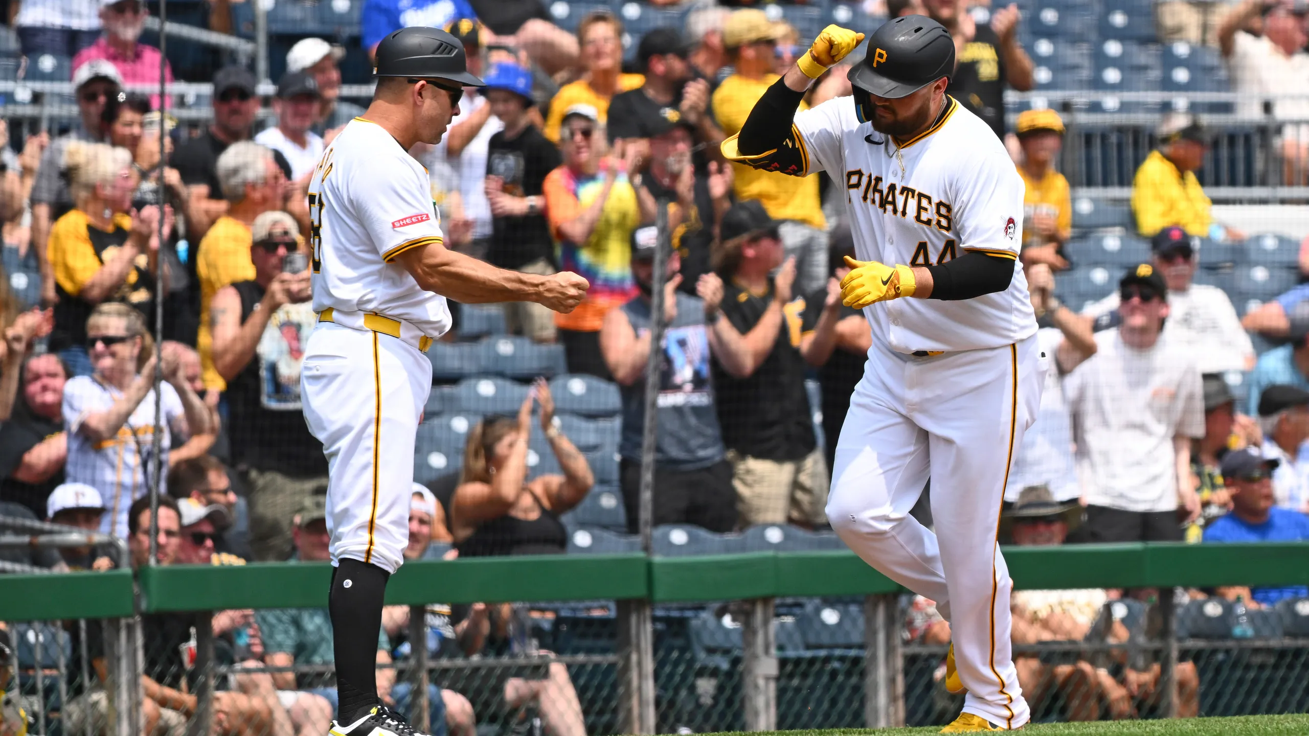 Despite defeating the Reds, the Pirates tied the record for straight games with four or fewer runs.