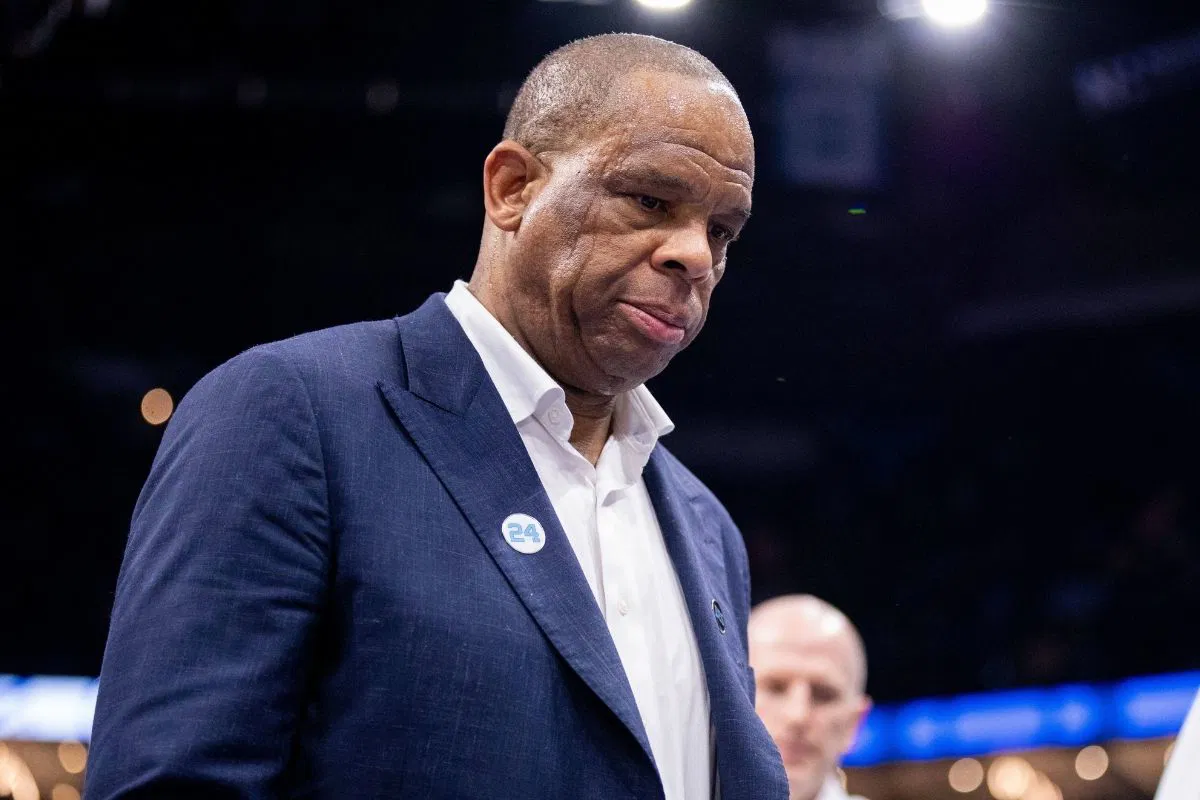 Breaking News: UNC Basketball Head Coach (Hubert Davis) Got Arrested After He…