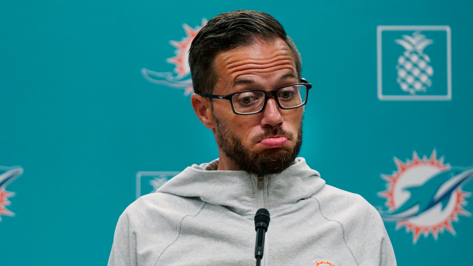 Breaking: Miami Dolphins’ Head Coach Mike McDaniel – Bradley Chubb Arrested After Backup QB Interview…